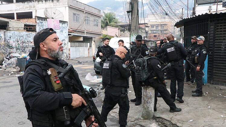 Polizeieinsatz in Favelas in Rio de Janeiro