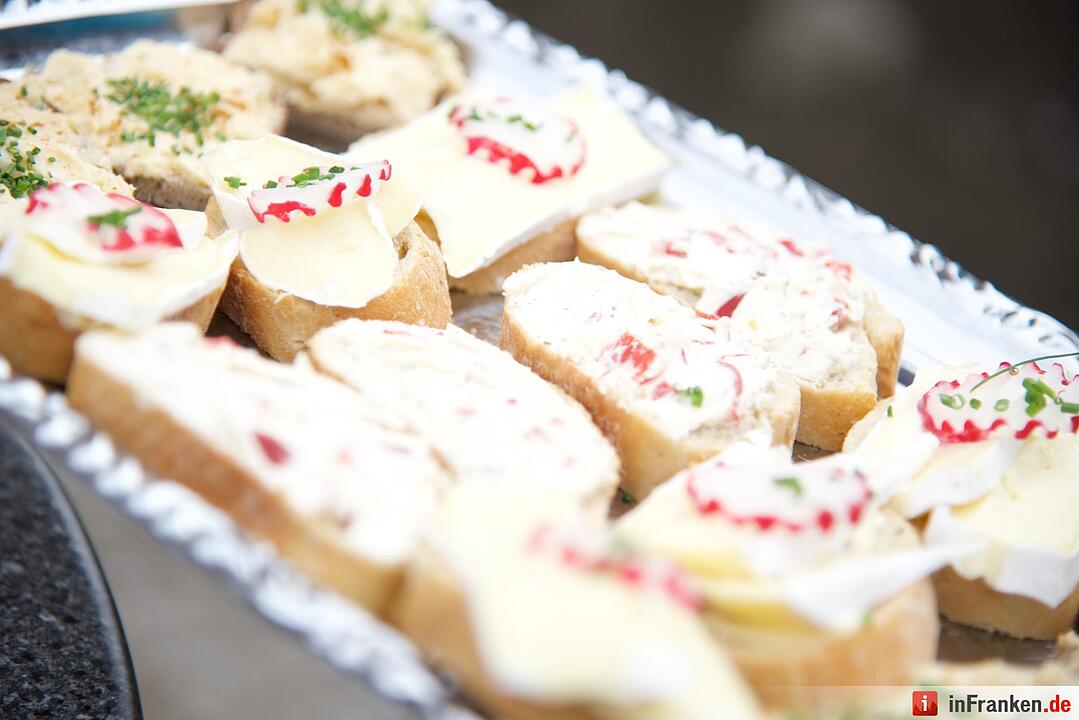 Nach einjähriger Kirchensanierung: Hannberg feiert die Wiedereröffnung der Wehrkirche der Pfarrei Geburt Mariens Hannberg