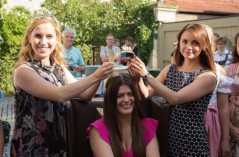 Hanna I. setzt nach drei Jahren die Krone ab