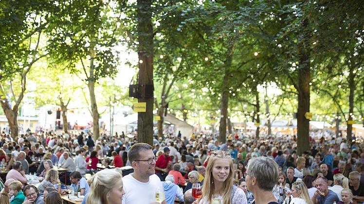 Volkach: 74. Fränkisches Weinfest findet demnächst statt - das erwartet dich