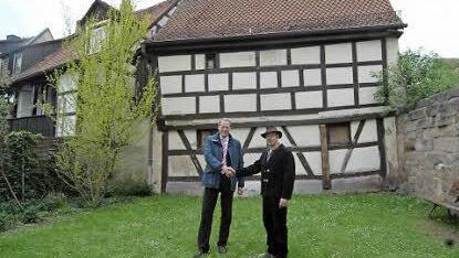 Im Mai 2010 waren Bürgermeister German Hacker und Investor Roger Kuchenreuther noch zuversichtlich.  Foto: Bernhard Panzer (Archiv)