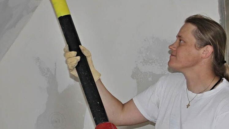 Eine Pfarrerin, die nicht nur auf der Kanzel steht. Sonja von Aschen packt fleißig mit an.