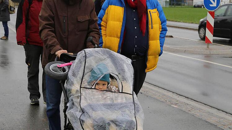 Erlanger Wanderer haben Gosberg hinter sich gelassen. Foto: Franz Galster