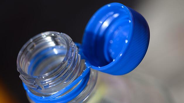 Neue Flaschendeckel laut Experten unn&uuml;tz - "Problem, das es nicht gab"