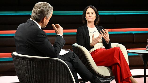 SPD-Politikerin Katarina Barley geriet in Erkl&auml;rungsnot, als es um die j&uuml;ngsten Wahlniederlagen ihrer Partei ging.