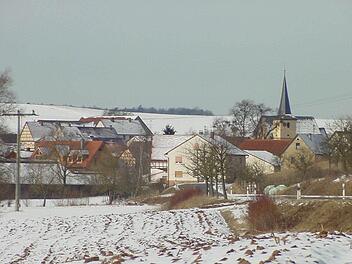 Das Wasser im Gemeindeteil Üschersdorf ist mit Uran belastet und soll deshalb an der Gesamtanlage angeschlossen werden. Foto: Gerhard Schmidt