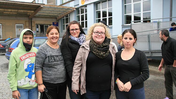 Katharina Langguth (2.v.r.) und Stephanie Mönius (3.v.l.)