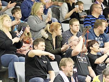 1000 Zuschauer sind in der letzten Spielzeit pro Partie in die HUK-Arena gekommen. Für die ProB-Saison rechnet Matthias Haufer, Sportlicher Leiter beim BBC, mit mindestens 1200 Fans.  Foto: Timo Geldner/Archiv