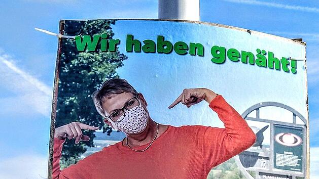 Jutta Franz ist eine der vielen ehrenamtlichen Helferinnen, die im Fr&uuml;hjahr  knapp 5000 Community-Masken zur kostenlosen Verteilung gen&auml;ht hatten.privat