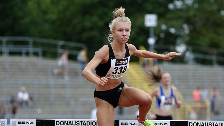 Rannte über 400 Meter Hürden die fünftschnellste Zeit: Viviane Heilmann (TV/DJK Hammelburg).