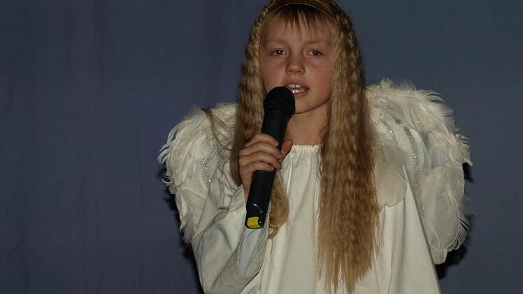 Franziska Stahl als Engel  Fotos: Stefan Geiger