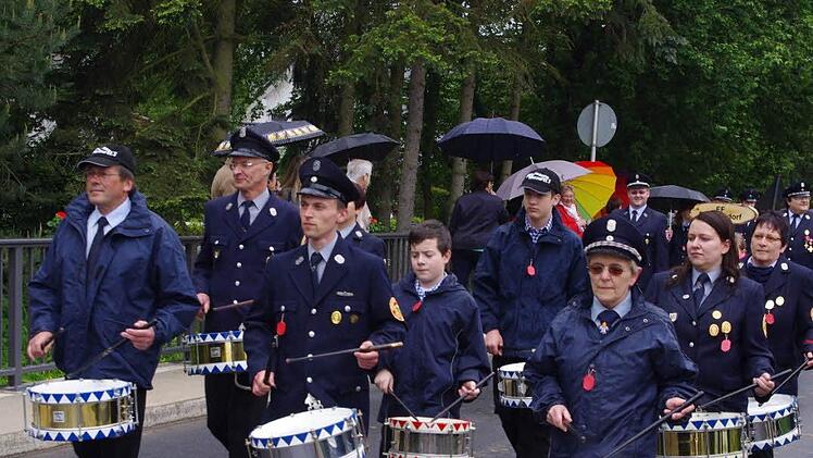 Die Trommler der Wallenfelser Feuerwehr sorgten für den passenden Rhythmus.