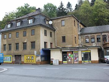 Das KEZ-Gebäude soll nach einer bewegten Vergangenheit einer sicheren Zukunft entgegengehen. Foto: vs