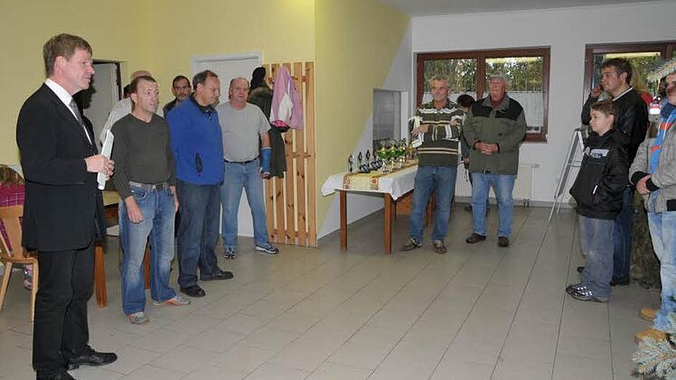 Eröffnung mit Drittem Bürgermeister Manfred Welker (l.)