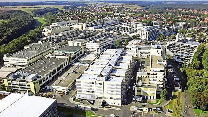 Die Firmenzentrale von Schaeffler in Herzogenaurach: Der Industrie- und Autozulieferer steht mit für die Wirtschaftskraft des Landkreises Erlangen-Höchstadt, die sich im Ranking zeigt. Foto: News5/Grundmann/Archiv
