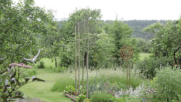 Wer das Zertifikat f&uuml;r naturnah bewirtschaftete G&auml;rten will, muss auf chemisch-synthetischen D&uuml;nger und Torf zur Bodenverbesserung verzichten Foto: Alexandra Klemisch, Kreisfachberatung f&uuml;r Gartenkultur und Landespflege