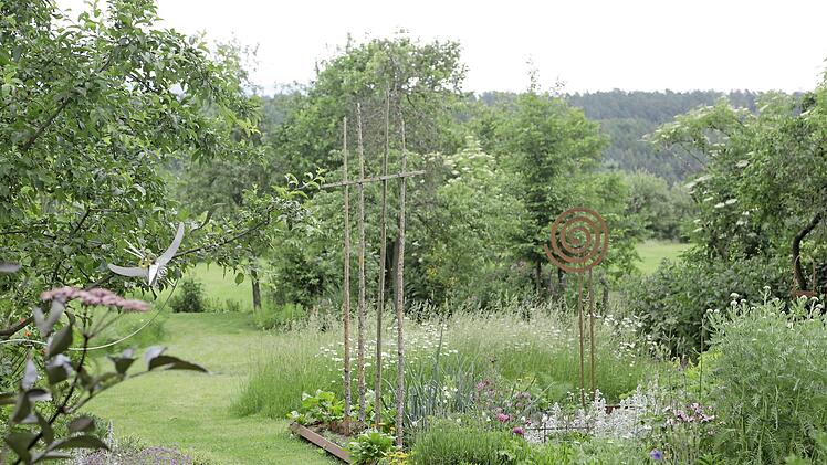 Wer das Zertifikat für naturnah bewirtschaftete Gärten will, muss auf chemisch-synthetischen Dünger und Torf zur Bodenverbesserung verzichten Foto: Alexandra Klemisch, Kreisfachberatung für Gartenkultur und Landespflege