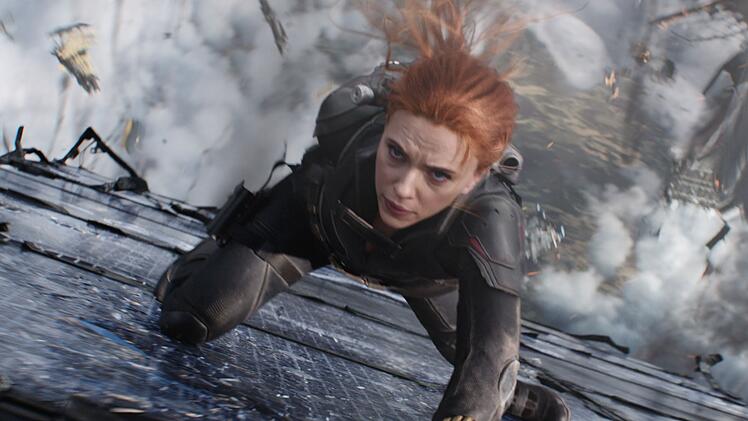 Als Avenger-Superheldin "Black Widow" gibt Scarlett Johansson alles.