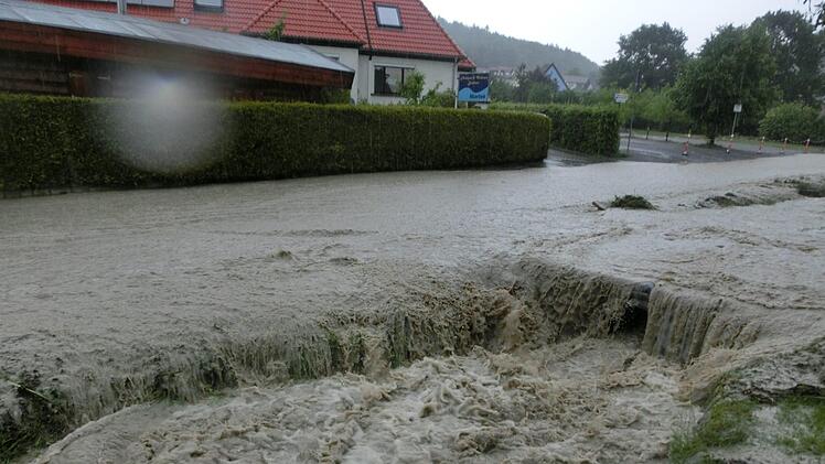 Land unter in Ludwgischorgast. Foto: Tobias Braunersreuther