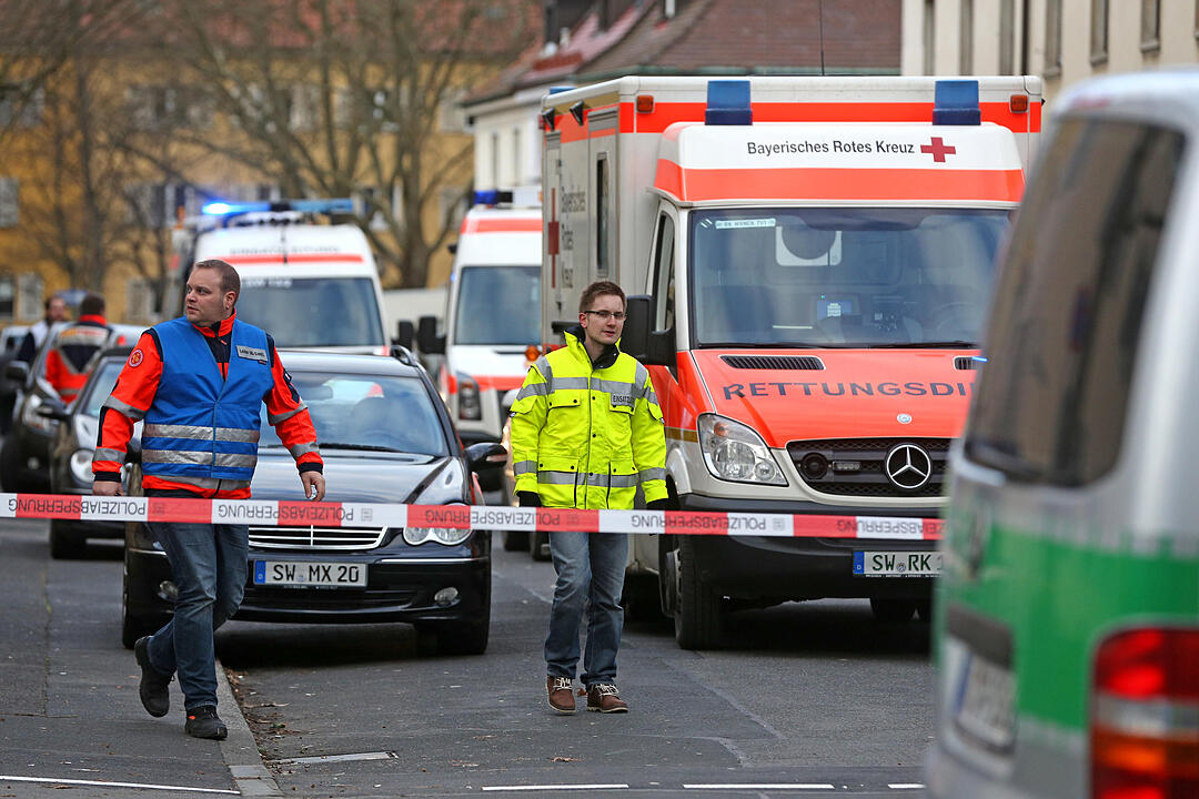 SEK-EInsatz in Schweinfurt unblutig beendet - Zwei Schuetzen festgenommen
