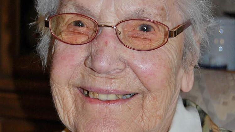 Die Garitzerin Hedwig Holzheimer feierte am Montag ihren 100. Geburtstag.  Foto: Sigismund von Dobschütz