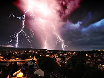 Gewitternacht in der Rhön  Foto: Benedikt Borst