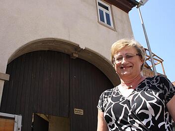 Anna Weingärtner sucht vergeblich nach einem Käufer für ihr Elternhaus   Fotos: Ralf Ruppert