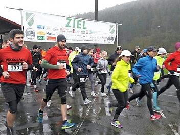 92 Läufer nahmen am Spendenlauf teil, den der SV 1921 Gräfendorf organisert hatte.  Foto: Susanne Gutbrod-Wolf