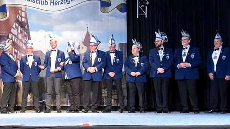 Die erste Prunksitzung des KCH bot für jeden Geschmack etwas.   Foto: Richard Sänger