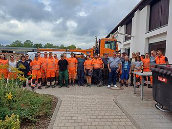 Kulmbach: Mit Leberk&auml;sbr&ouml;tchen bedankt - Oberb&uuml;rgermeister sch&auml;tzt "besonderen Einsatz" des Bauhofs wert