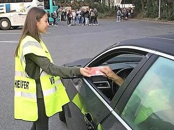 Hier gibt es schon einmal die "rote Karte". Foto: Günther Geiling