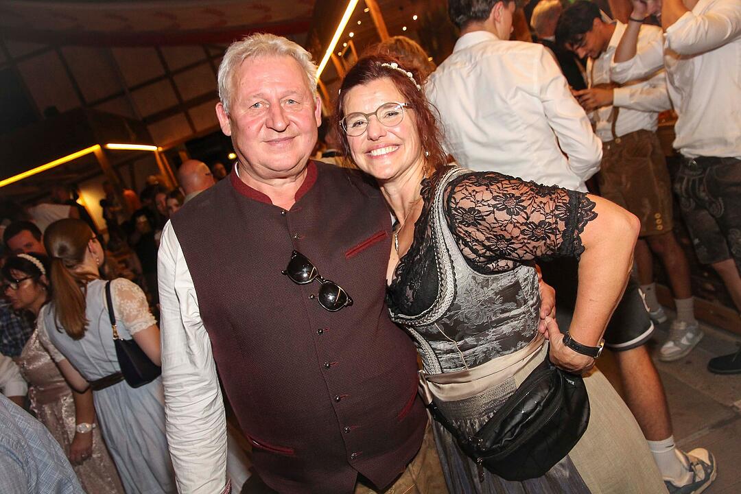 Frontal Party Pur feierte ihre Premiere bei der Bierwoche.