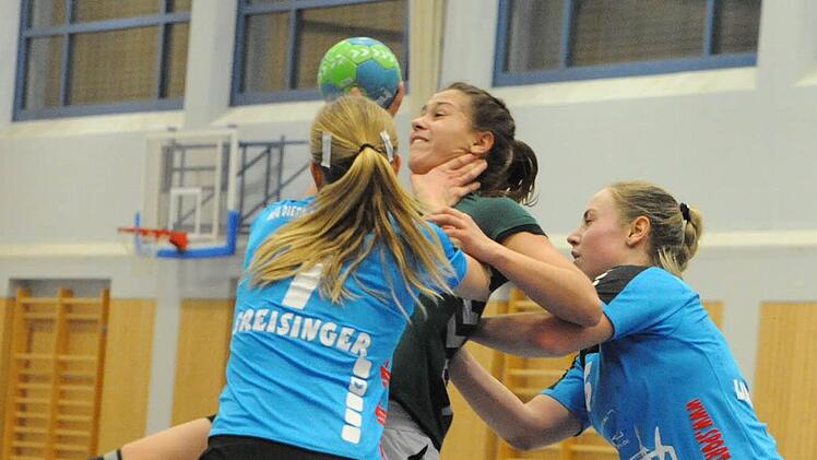 Gelitten, aber zurückgeschlagen: Vier ihrer sechs Treffer gelangen Anna Kleinhenz in den finalen Minuten, die gekrönt wurden mit einem nicht mehr für möglich gehaltenen Sieg über Dietmannsried. Foto: Hopf
