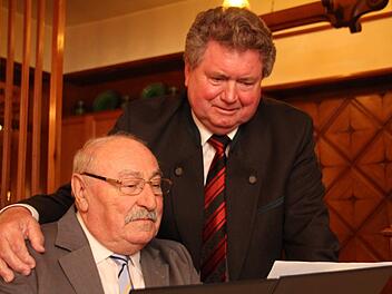 Architekten der Partnerschaft und beste Freunde: Gabor Penzes (vorne) und Manfred Huhs. Foto: Matthias Beetz
