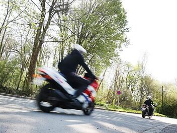Bamberg: Motorradsaison startet - Landratsamt warnt vor Unfallgefahr