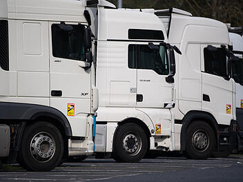 Trucker blockieren A9 bei Bayreuth - "äußerst gefährliche Aktion" hat nun Folgen