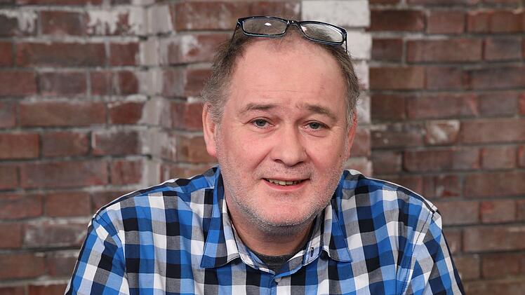 "Bares f&uuml;r Rares"-H&auml;nder Walter "Waldi" Lehnertz ist bereits seit zw&ouml;lf Jahren Teil der ZDF-Tr&ouml;delshow.