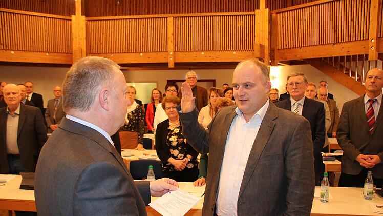 Wehner bei der Vereidigung. Foto: Ralf Ruppert