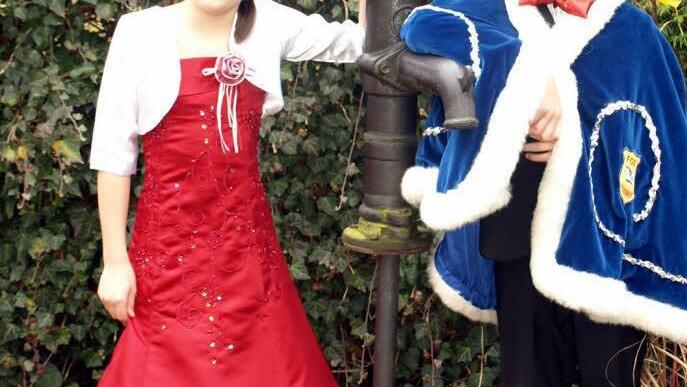 Das Kinderprinzenpaar für die neue Faschingssession stellt sich vor: Prinzessin Anna-Sophia I. und Prinz Sandro I.