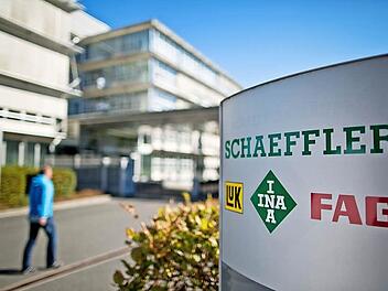 Die Firma Schaeffler kündigte an, weitere 500 Stellen abzubauen.  Foto: Daniel Karmann/dpa