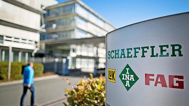 Die Firma Schaeffler kündigte an, weitere 500 Stellen abzubauen.  Foto: Daniel Karmann/dpa