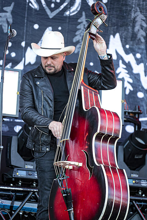 Rock im Park 2019: Die Country-Rocker von The BossHoss heizen der Menge ordentlich ein