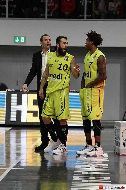 Brose Baskets vs Medi Bayreuth