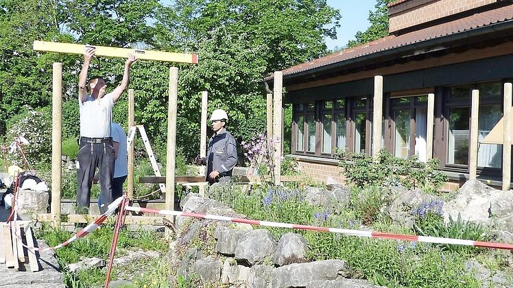 Die Siemens-Leute bei der Arbeit Fotos: Cordula Haderlein