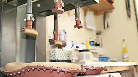 Eine "Werkbank" für Schuhe.