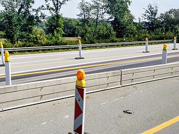 Autobahn, Ausfahrt, Baustelle, Bauarbeiten, Sperrung, Sanierung