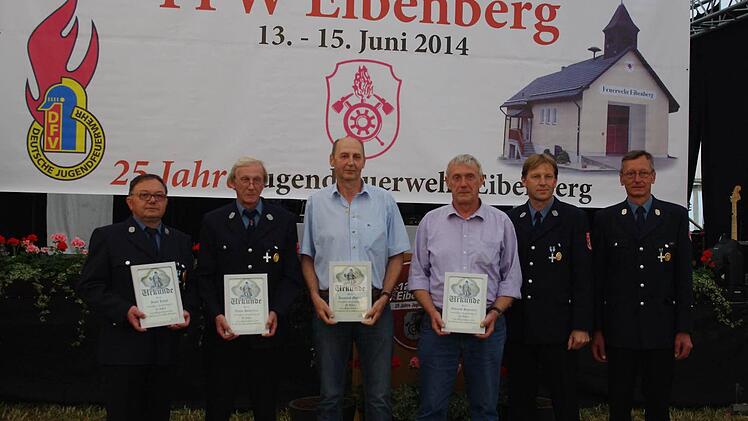 Diese Mitglieder halten der Wehr 40 Jahre die Treue.