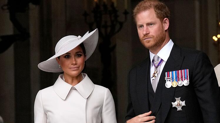 Nachdem sie das britische Königshaus freiwillig hinter sich gelassen haben, können Harry und Meghan keine finanzielle Unterstützung mehr erwarten.