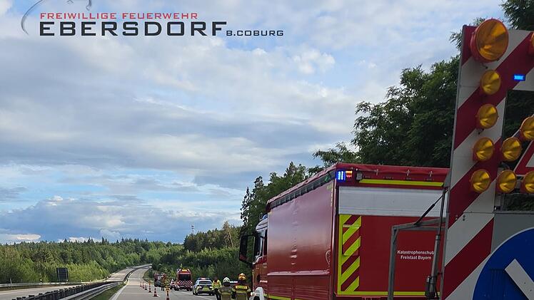 Die Feuerwehr sorgte f&uuml;r die Verkehrsabsicherung.