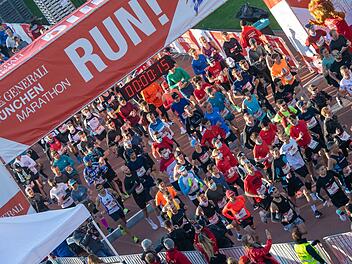 Läufer kollabiert beim Marathon in München Läufer kollabiert beim Marathon in München
